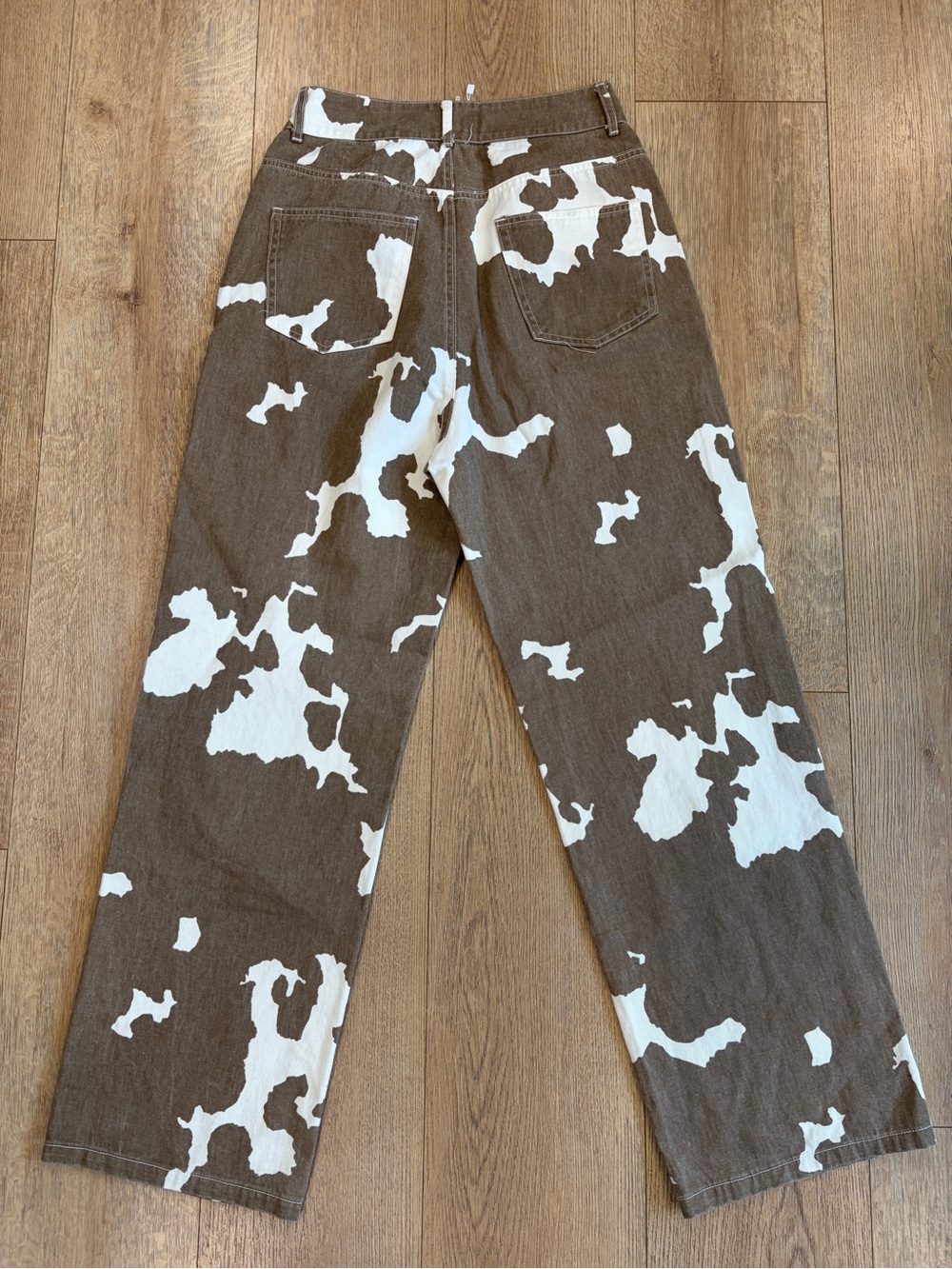 12th Tribe Brown Cow Print Wide Leg Jeans Size Small Western Ranch - Picture 5 of 6